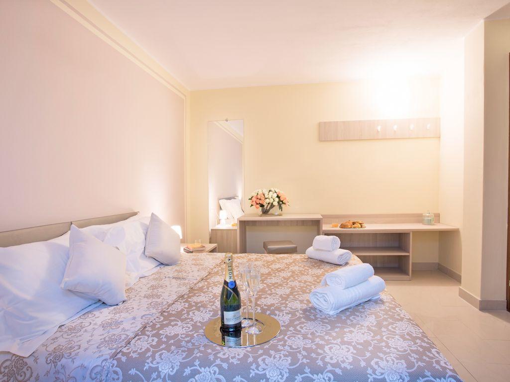 Ossuccio Grande C Home With Pool Sleeps 12 By Italian Apartments コモ エクステリア 写真