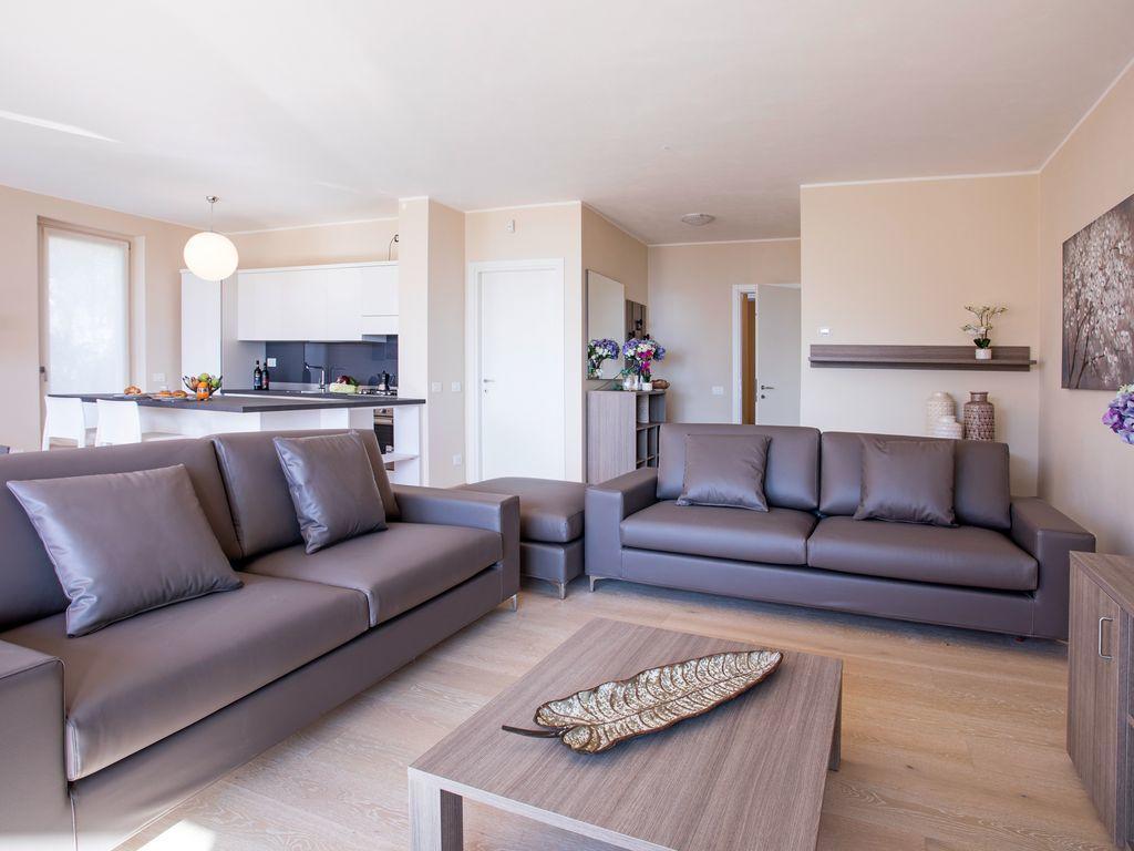 Ossuccio Grande C Home With Pool Sleeps 12 By Italian Apartments コモ エクステリア 写真