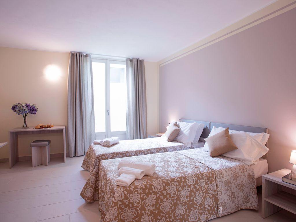 Ossuccio Grande C Home With Pool Sleeps 12 By Italian Apartments コモ エクステリア 写真
