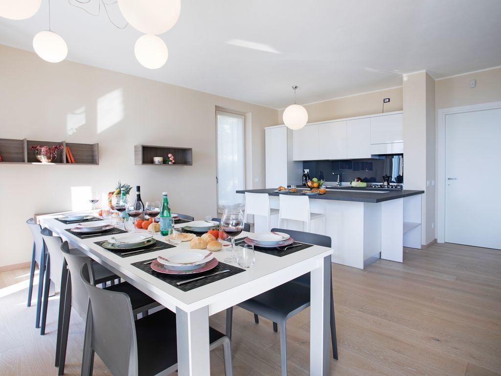 Ossuccio Grande C Home With Pool Sleeps 12 By Italian Apartments コモ エクステリア 写真