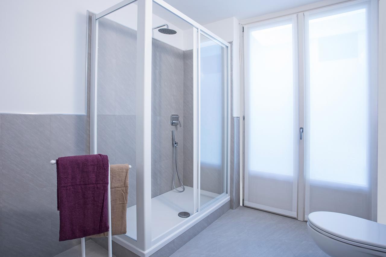 Ossuccio Grande C Home With Pool Sleeps 12 By Italian Apartments コモ エクステリア 写真