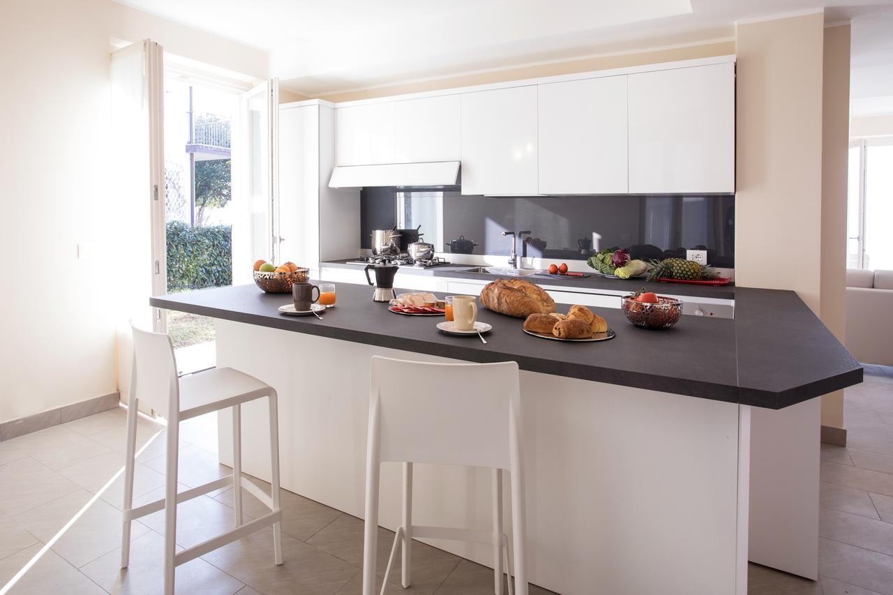 Ossuccio Grande C Home With Pool Sleeps 12 By Italian Apartments コモ エクステリア 写真